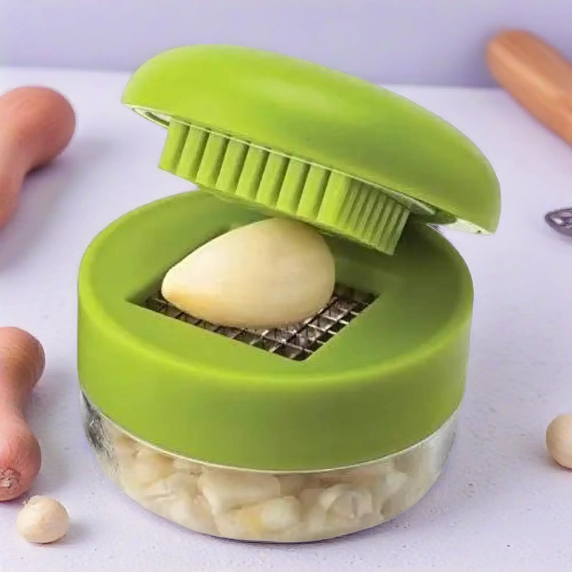 Manual Garlic Twister & Mincer - Compact Hand Press Crusher for Garlic, Ginger, Onion & Herbs